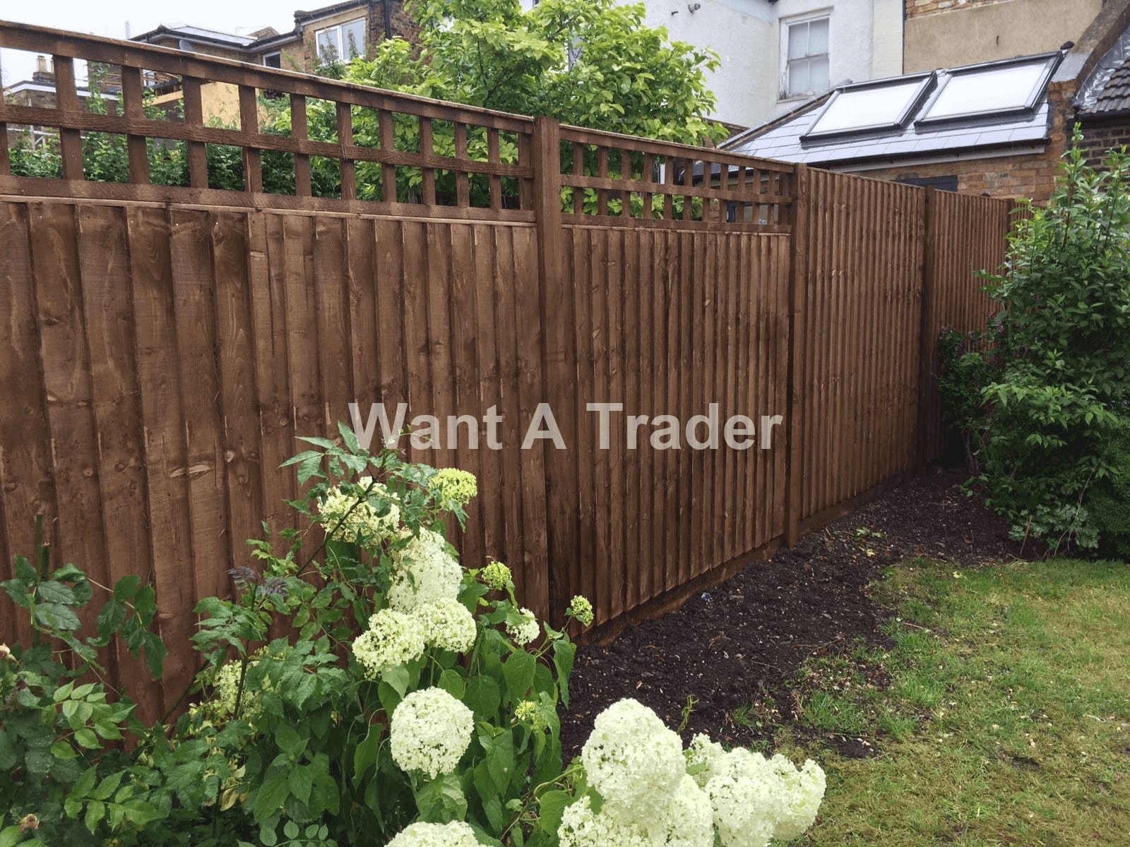 Garden Fence Builders Ashtead KT21