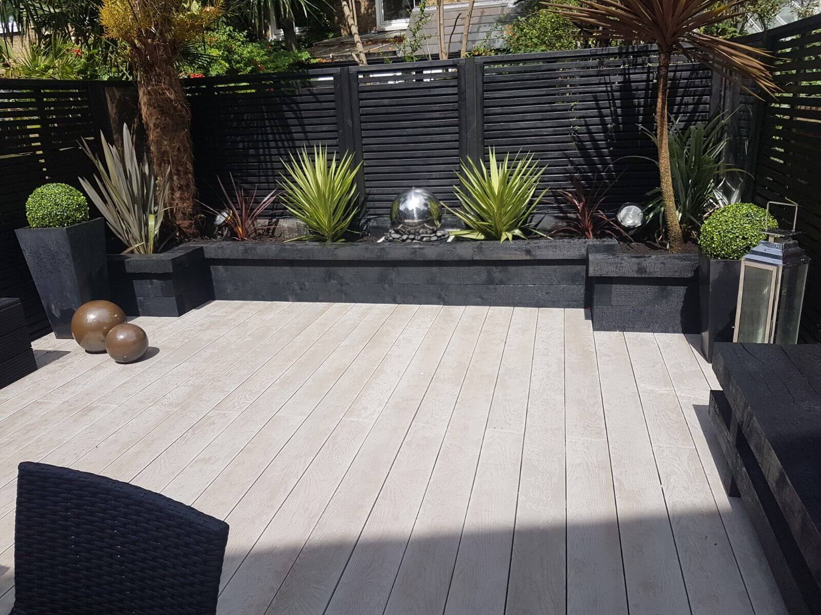 Composite Deck Installers Ashtead KT21